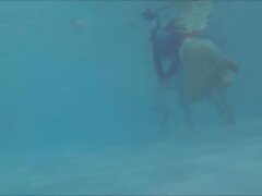 YMUW-1025 Seductive Schoolgirl Reveals Her Body for Intimate On Camera Action