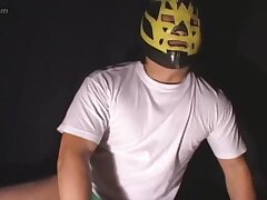 APDP05 Seductive Japanese Temptress Reveals Her Irresistible Curves Playfully