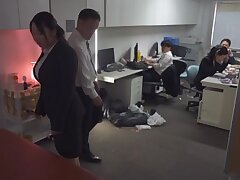 DVMM-085 Slim Beauty Delivers Sexy Oral Pleasure Then Takes Charge