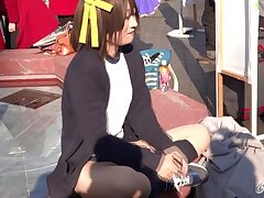 mcosp38 Sultry Babe in Tiny Bikini Teases with Hot Blowjob & Tight Ball Grip