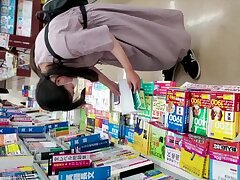 jojd8girl Eager Glasses-Clad Teen Flashes Her Stellar Hardcore Skills on Cam