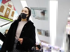 IB_29 Sizzling Asian MILF Teasingly Tempts During Her Seductive Webcam Show